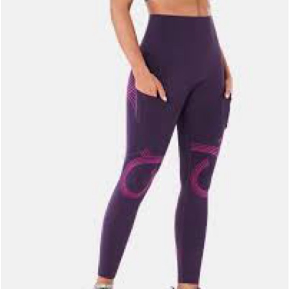 Fanka Body Sculpt Side Pocket Leggings. Full length Purple & hot pink